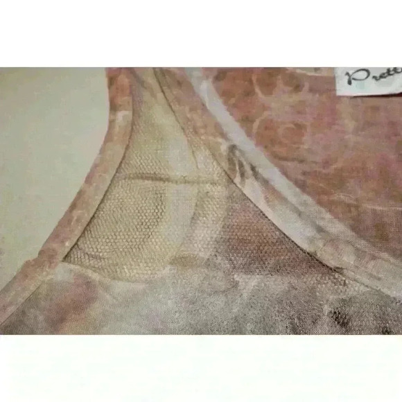 Pretty Angle Embellished Lace Rhinestones Screen Print Women's Tank Top Size S - Picture 7 of 9